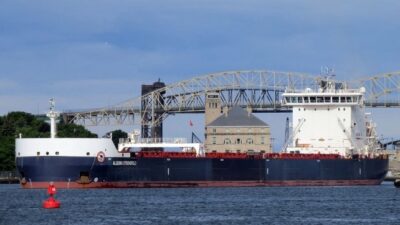 Công ty Vận tải biển Canada bị phạt vì vi phạm Đạo luật nước sạch