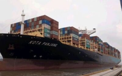 Wan Hai đặt đóng mới chín tàu container neo-Panamax từ HHI