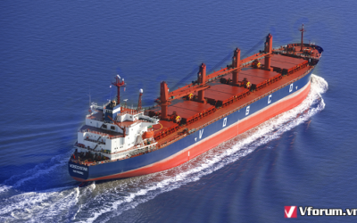 Làm hàng trên tàu chở hàng rời thể rắn