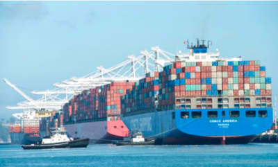 Sự bùng nổ nhập khẩu của Hoa Kỳ đạt một tầm cao mới, các tàu xếp hàng để vào các cảng tắc nghẽn