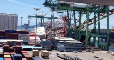 Tàu OOCL Durban phá hủy hai cần cẩu tại cảng Cao Hùng, Đài Loan